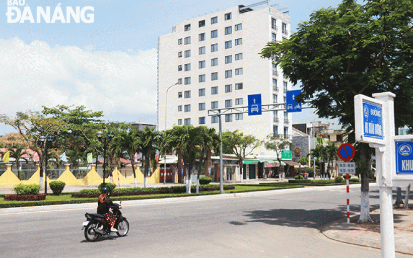 BÁN ĐẤT SIÊU VIP MẶT TIỀN HỒ XUÂN HƯƠNG , CHUẨN XÂY KHÁCH SẠN 4 SAO